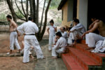Stage spécial de karaté près de Vin Lau, du 31 mars au 3 avril 2011, au Vietnam.